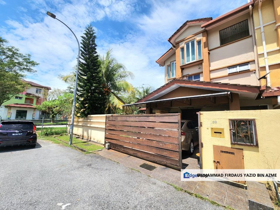 FACING OPEN END LOT | Renovated 3 Storey Terrace Subang Bestari, Selangor, Subang Bestari