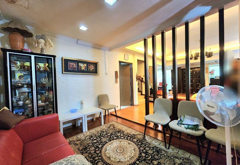 FACING OPEN END LOT | Renovated 3 Storey Terrace Subang Bestari