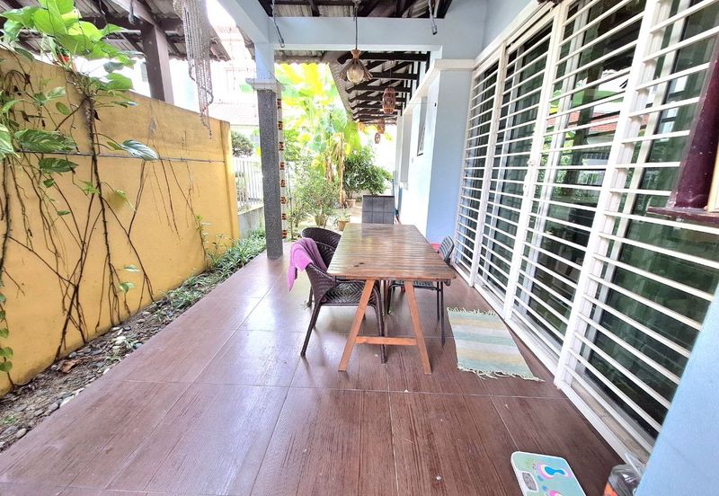 Jalan Cemara, Bandar Botanik