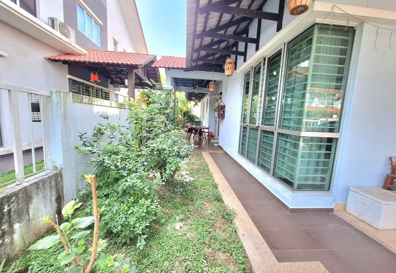 Jalan Cemara, Bandar Botanik