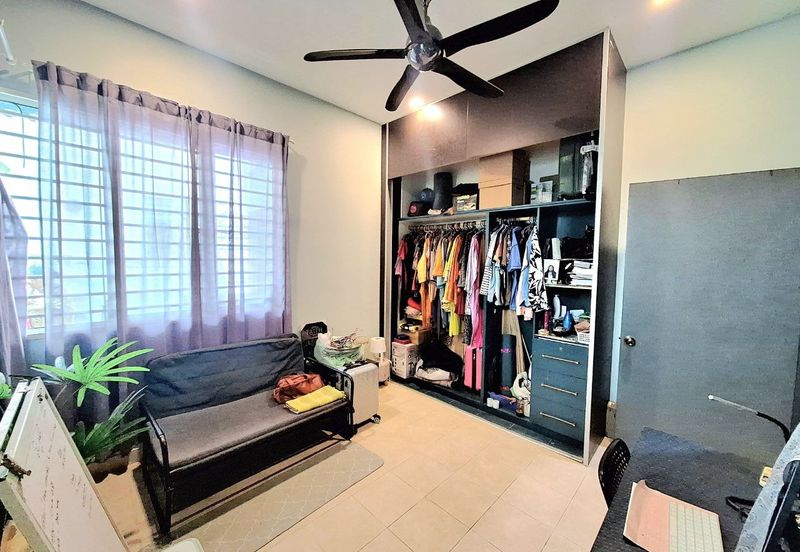 Jalan Cemara, Bandar Botanik