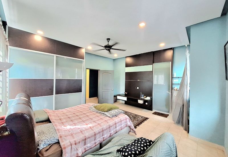 Jalan Cemara, Bandar Botanik