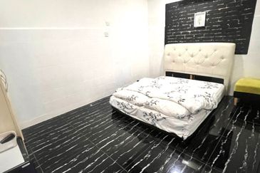 Taman Teluk Gedung Indah