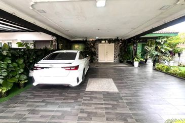 Taman Teluk Gedung Indah