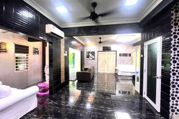 Taman Teluk Gedung Indah