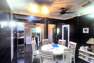 Taman Teluk Gedung Indah