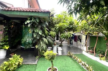 Taman Teluk Gedung Indah