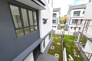 BRAND NEW | 2.5 Storey Semi D Park Villas, Trilia Residence, Bukit Jelutong, Shah Alam