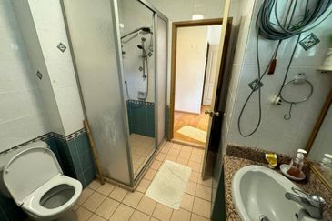 CORNER LOT 6,100 SQFT & FACING OPEN | Double Storey Semi Detached Jalan Kubah, Bukit Jelutong