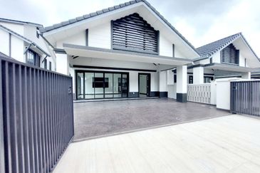 Hevea Elmina Gardens