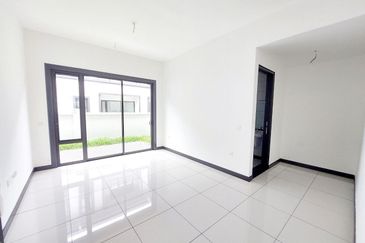 Hevea Elmina Gardens