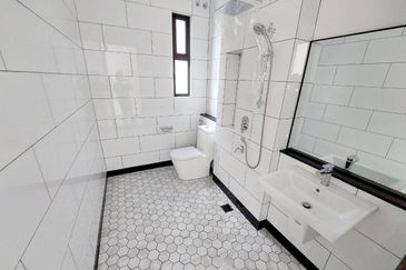 Hevea Elmina Gardens