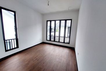 Hevea Elmina Gardens