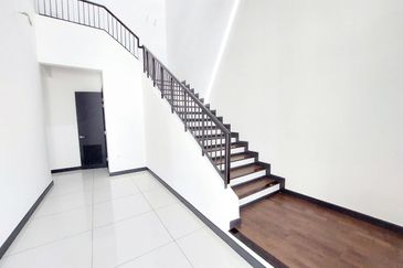 Hevea Elmina Gardens