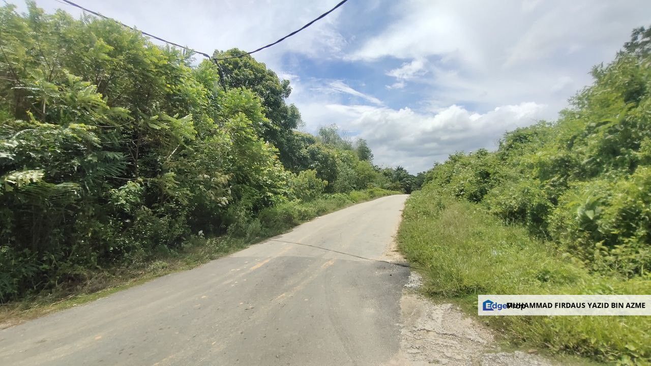 FACING ROAD | 2.85 acre Agriculture Land Bukit Damar Dengkil, Selangor, Dengkil