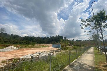 GOOD POTENTIAL FOR RESIDENTIAL | Mont Kiara Development Land