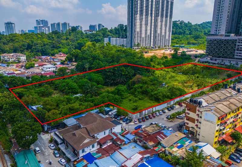 Pantai Dalam Kampung Kerinchi