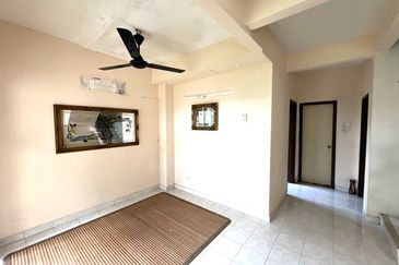 Pulau Indah ( Pulau Lumut )