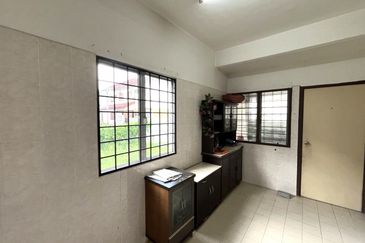 Pulau Indah ( Pulau Lumut )