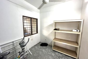 Pulau Indah ( Pulau Lumut )