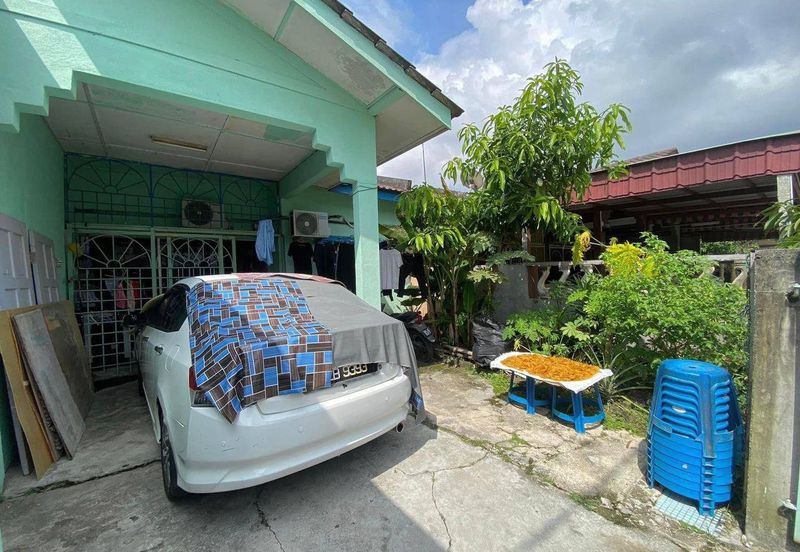 Taman Orkid, Pekan Meru