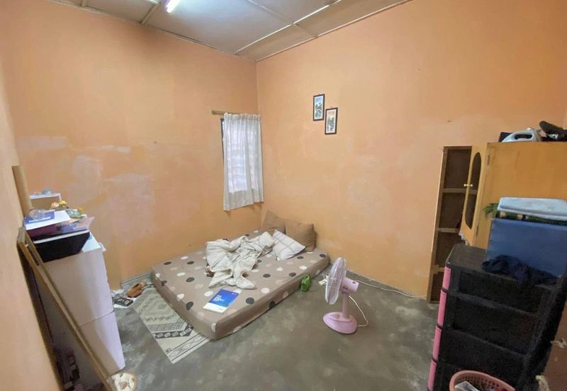 Taman Orkid, Pekan Meru