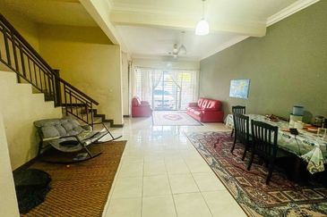 RENOVATED | FULLY EXTENDED | Double Storey Terrace Jalan Jeriji @ Greenlane, Bukit Jelutong