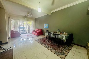 RENOVATED | FULLY EXTENDED | Double Storey Terrace Jalan Jeriji @ Greenlane, Bukit Jelutong