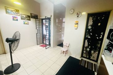 RENOVATED | FULLY EXTENDED | Double Storey Terrace Jalan Jeriji @ Greenlane, Bukit Jelutong