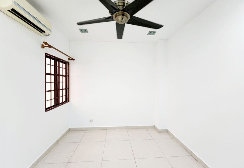  FULLY EXTENDED | Double Storey Terrace Jalan Adang, Bukit Jelutong, Shah Alam