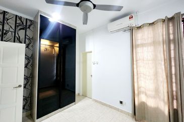  FULLY EXTENDED | Double Storey Terrace Jalan Adang, Bukit Jelutong, Shah Alam