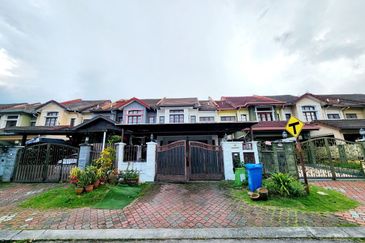  FULLY EXTENDED | Double Storey Terrace Jalan Adang, Bukit Jelutong, Shah Alam