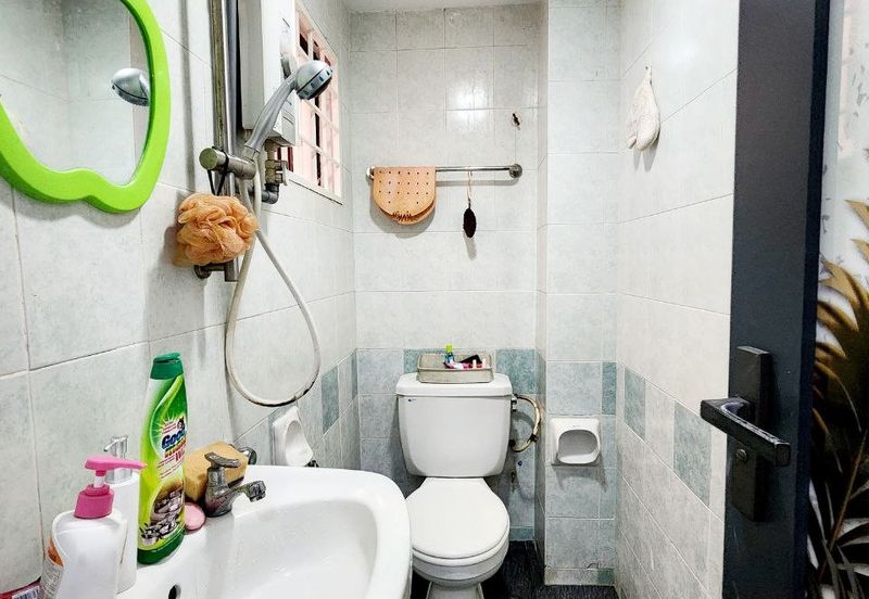  FULLY EXTENDED | Double Storey Terrace Jalan Adang, Bukit Jelutong, Shah Alam