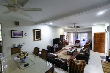 Seksyen 4, Shah Alam