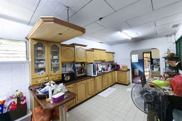 Seksyen 4, Shah Alam