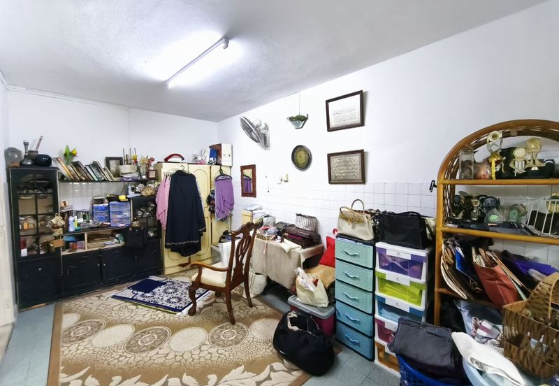 Seksyen 4, Shah Alam