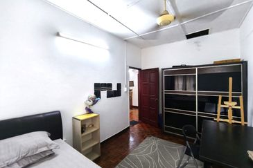 Seksyen 4, Shah Alam