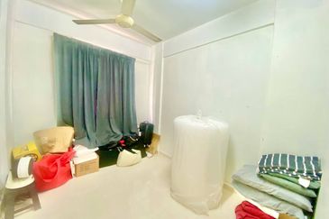 Melor Apartment @ Bukit Subang