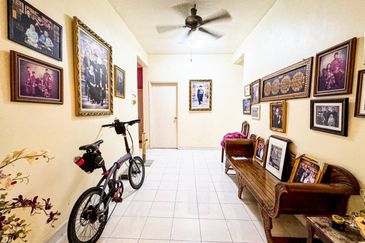 Bandar Tun Hussein Onn