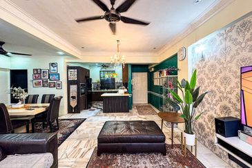 Pangsapuri Sri Pelangi