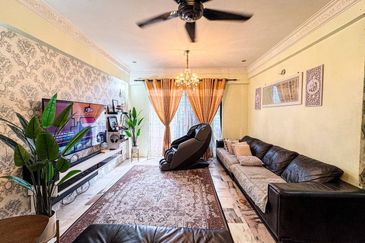 Pangsapuri Sri Pelangi