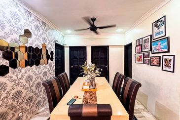 Pangsapuri Sri Pelangi