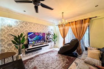 Pangsapuri Sri Pelangi