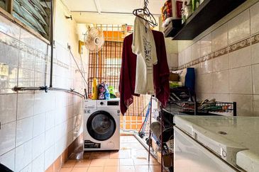 Pangsapuri Sri Pelangi