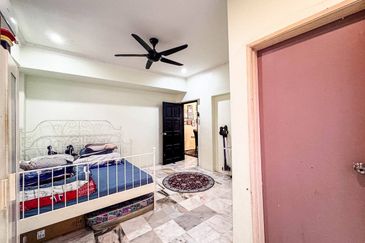 Pangsapuri Sri Pelangi