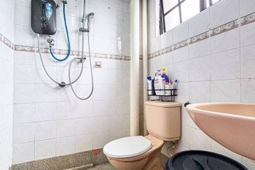 Pangsapuri Sri Pelangi