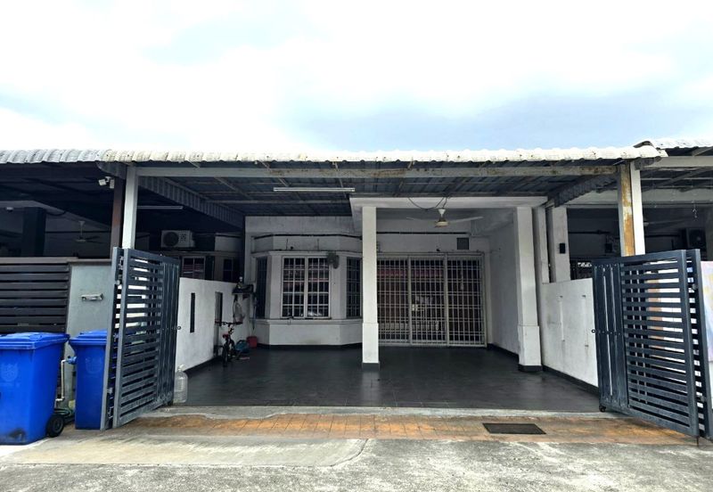 Seksyen 32, Shah Alam