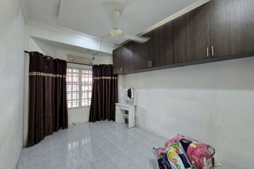 Seksyen 32, Shah Alam