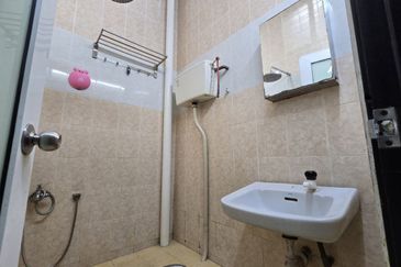 Seksyen 32, Shah Alam