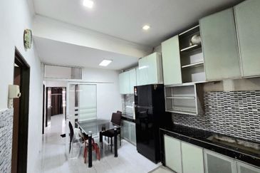 Seksyen 32, Shah Alam